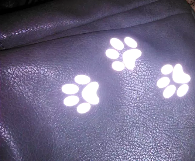 Reflektierende Pfoten zum aufbügeln