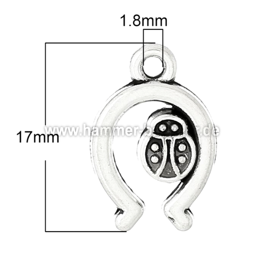 Verschiedene Anhänger Thema Pferd