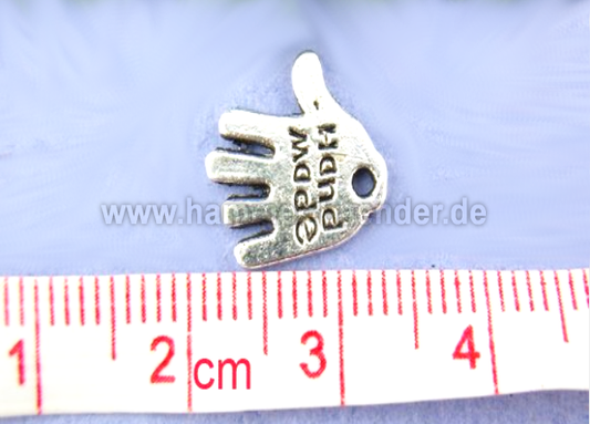 Verschiedene Handmade Made with Love Anhänger