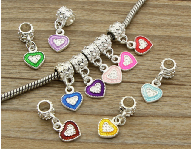 Versilberte Bead Anhänger - Herzen mit Strass