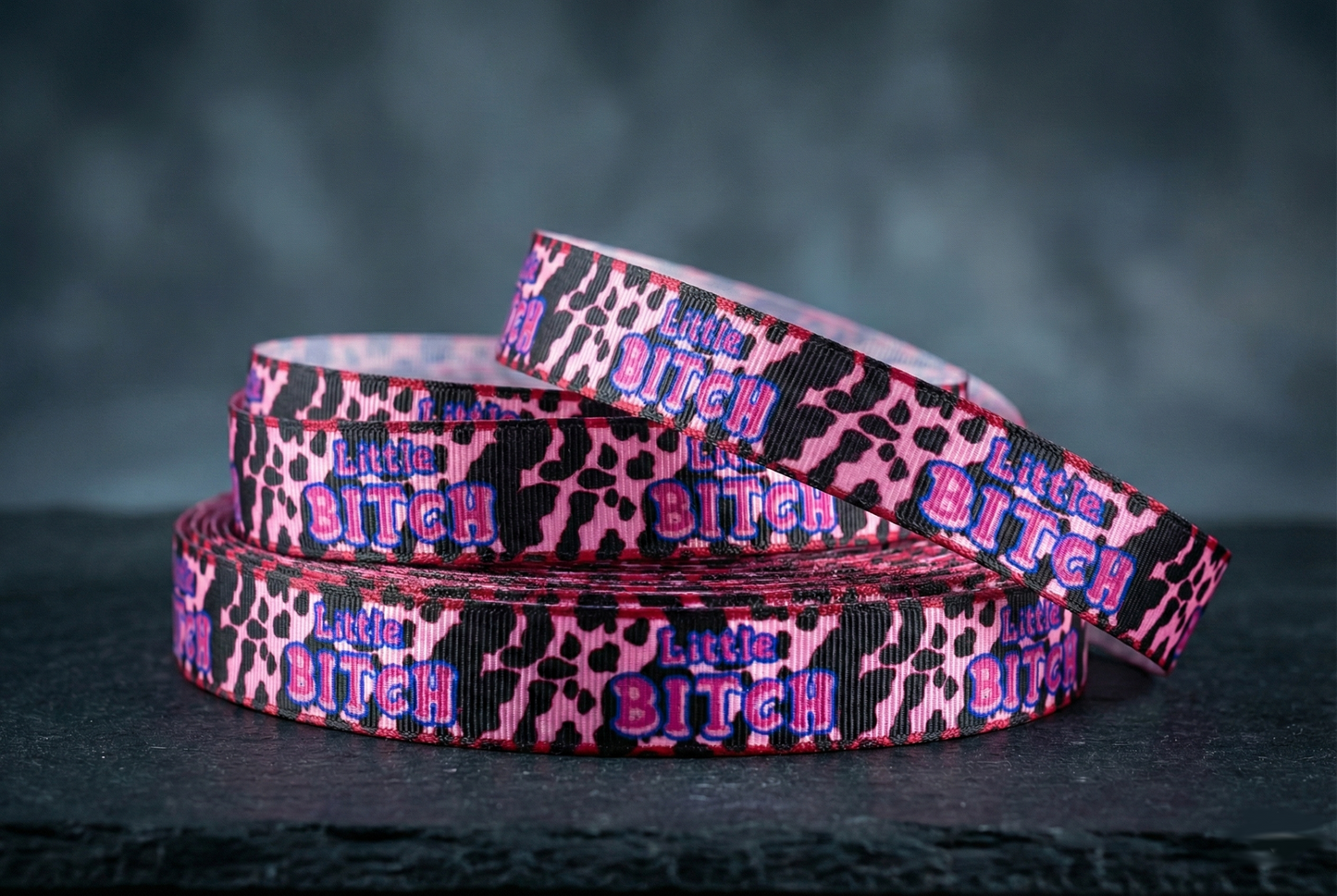 Exklusives  Little Bitch - Band mit Beerigem Leopardenmuster – 16mm