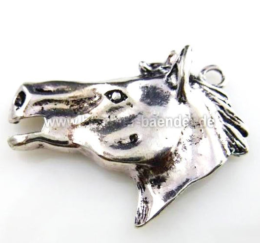 Verschiedene Anhänger Thema Pferd