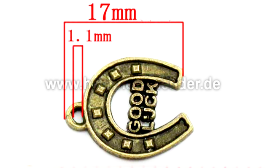 Verschiedene Anhänger Thema Pferd