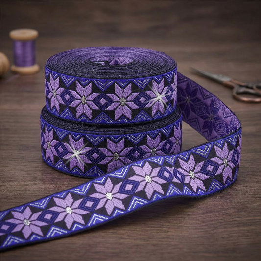 💜 Edles Webband mit Sternblumen-Muster in Lilatönen & Silber-Glanz 💜33mm