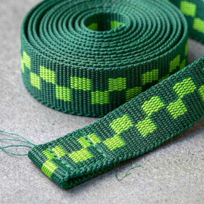 Double-sided checkered webbing in various colors