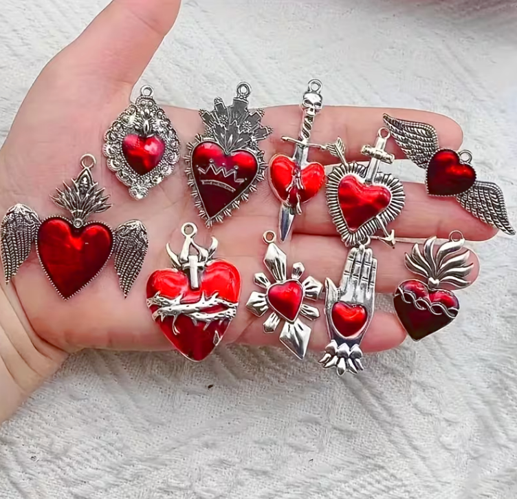 Anhänger "Sacred Heart" – Gothic Herzen in Rot & Silber