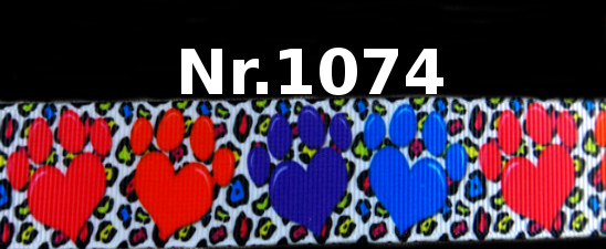 Pfotenabdrücke auf Leopardenmuster