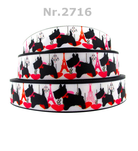 Schnauzer in Paris - 25mm