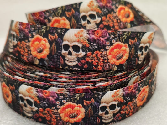 Totenkopf & Blumen im Stick-Look -Band
