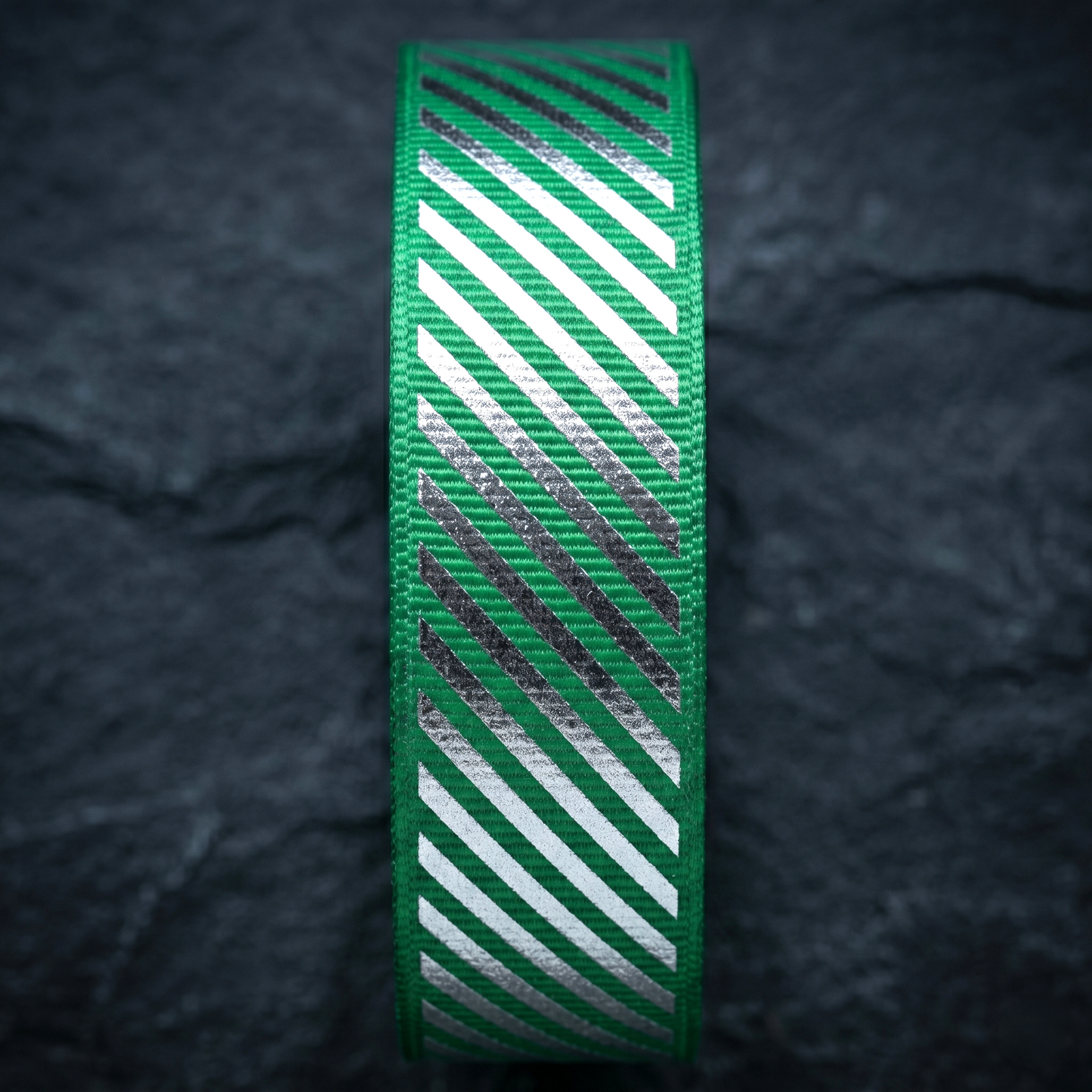 „Silver Flash“ – Glamouröser Folien-Druck 22mm