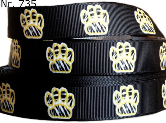 Pfotenabdrücke auf Zebramuster