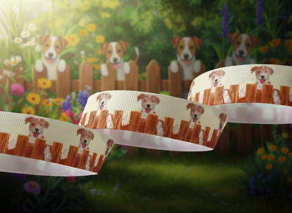 „Garden Buddy – Bezauberndes Ripsband mit neugierigem Hund am Holzzaun“ 22 mm