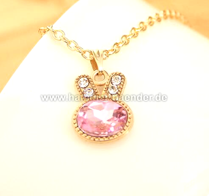 Vergoldeter Hasen-Anhänger mit Saphir-Imitat | Bunt & Edel