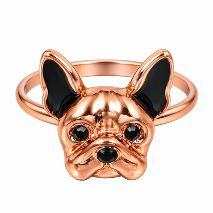 Französische Bulldogge Ring in Roségold mit dunklen Strassaugen auf weißem Hintergrund
