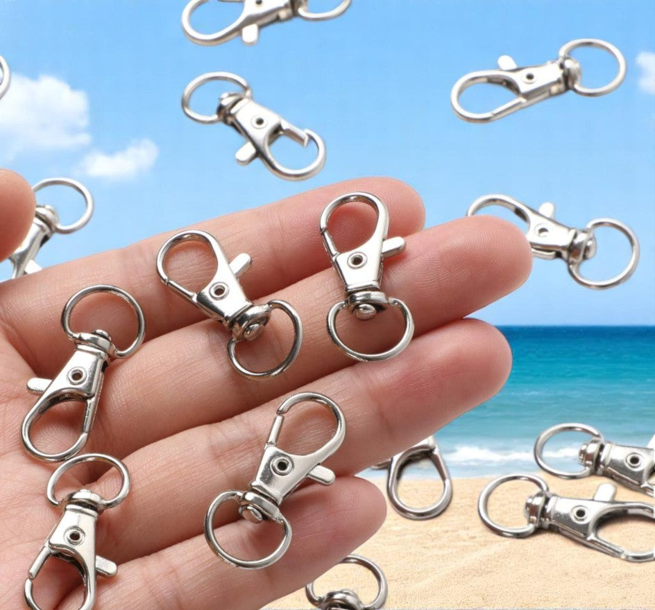 Karabinerhaken mit Schlüsselring – in Silber