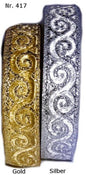 Glänzendes Webband in Gold oder Silber