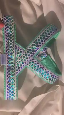 „Magical Mermaid Glow – Exklusives Ripsband mit holografischem Fischschuppen-Muster“ 25 mm